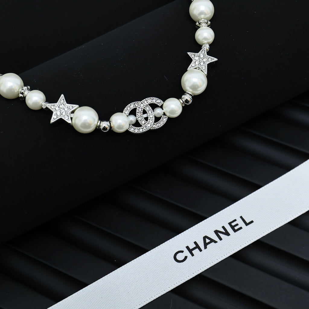 Collier perles aspect nacre et maillons ovales