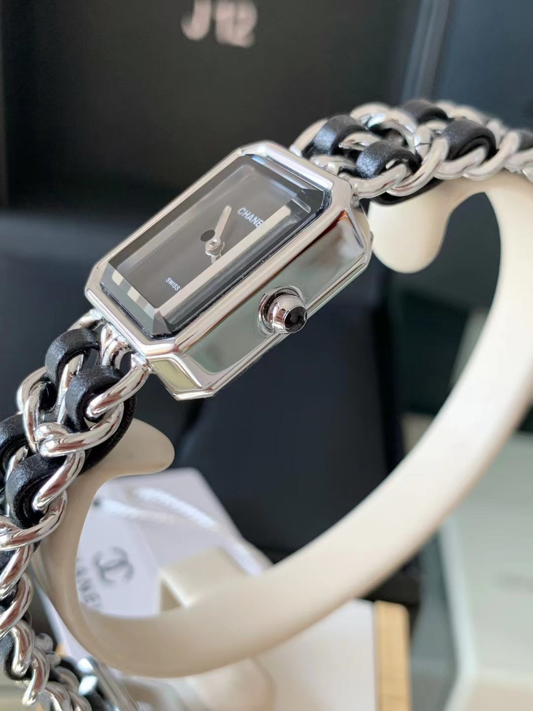 Silver-Tone Rectangular Quartz Watch with Chain Bracelet 004