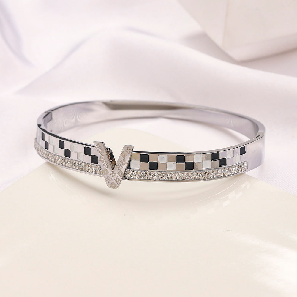 304 Stainless Steel Checkerboard V-Motif Pave Bangle Bracelet