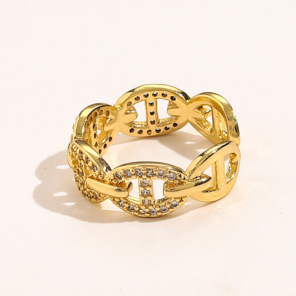 Open Chain-Link Ring with Stone Accents