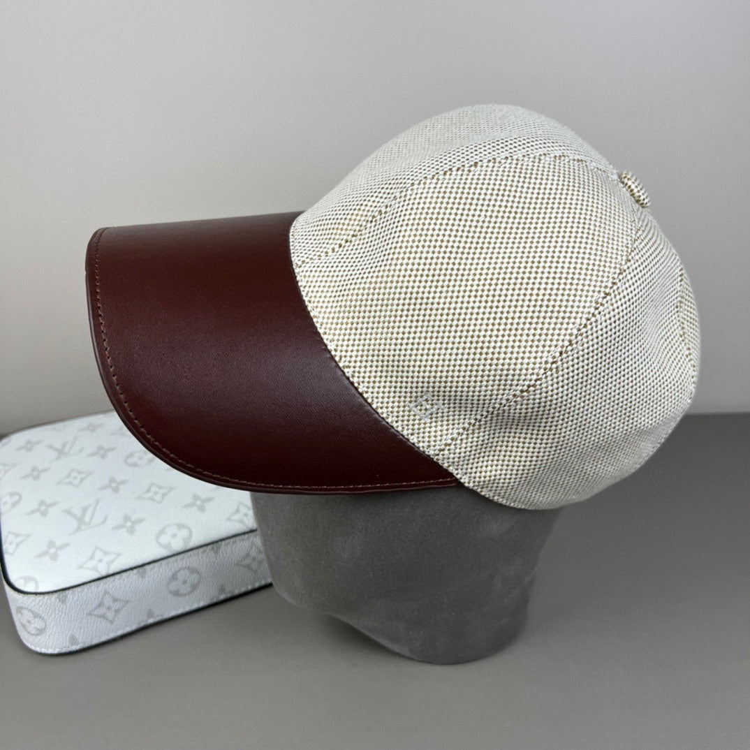 Contrast Brim H-Motif Baseball Cap