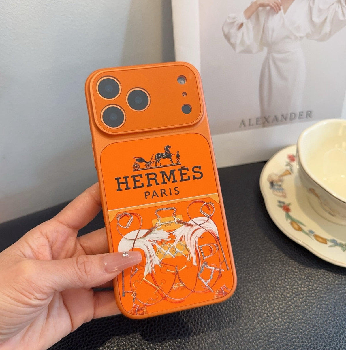Funda para teléfono con estampado de arnés ecuestre