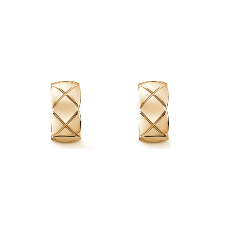Polished Diamond-Pattern Huggie Earrings