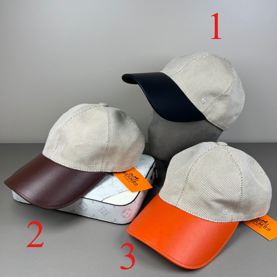 Contrast Brim H-Motif Baseball Cap
