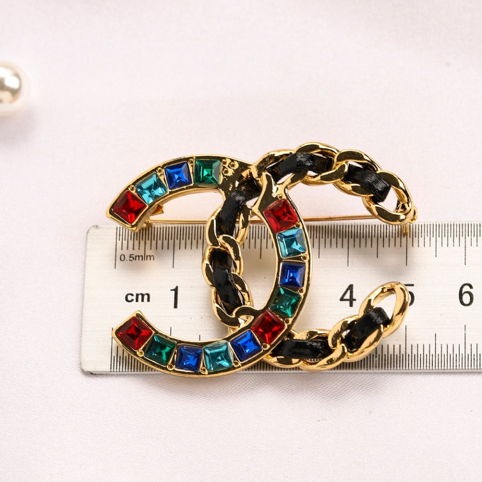 Alloy Steel Chain-Link Emblem Brooch with Color Accents