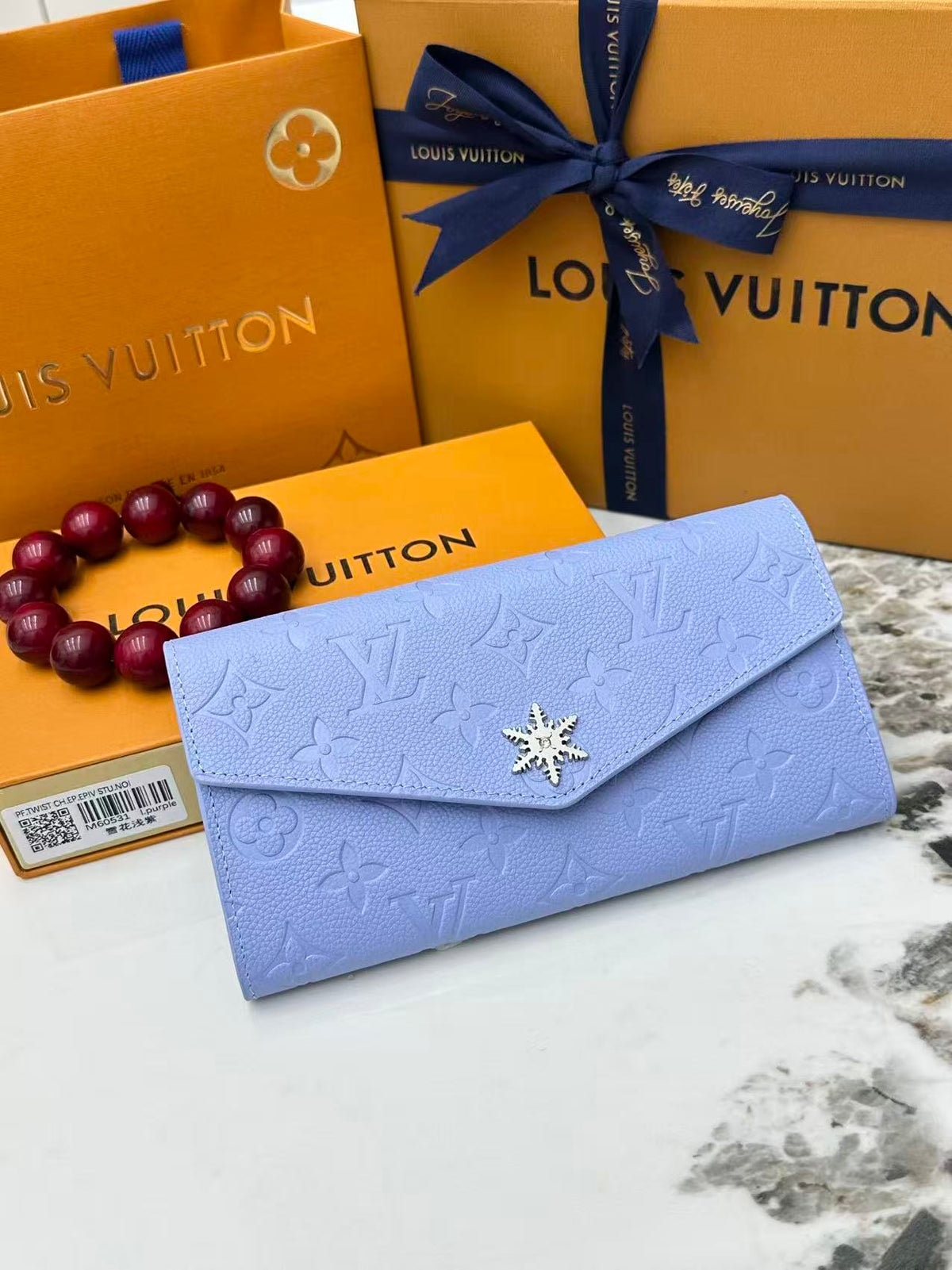 Embossed Envelope Wallet 002