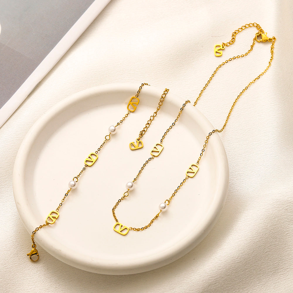 304 Stainless Steel V-Motif & Pearl-Look Bead Station Necklace