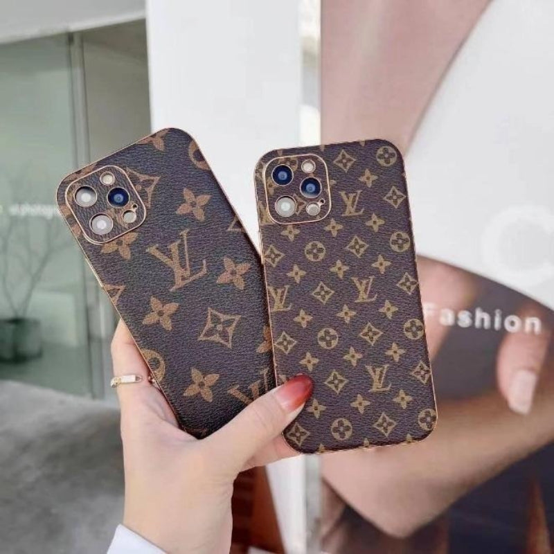 Funda para móvil con monograma clásico
