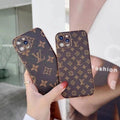 Funda para móvil con monograma clásico