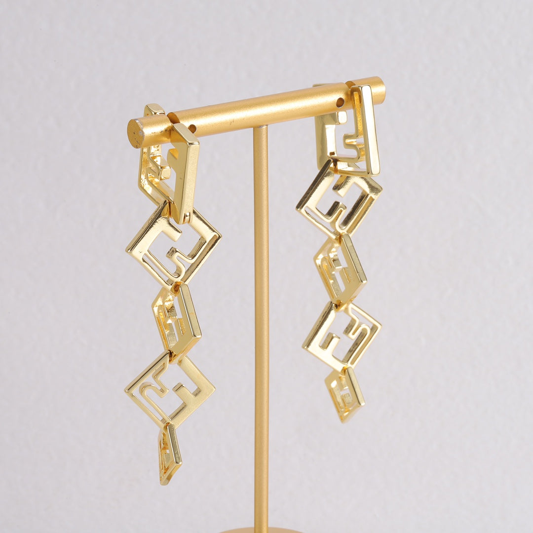 Geometric Link Dangle Earrings