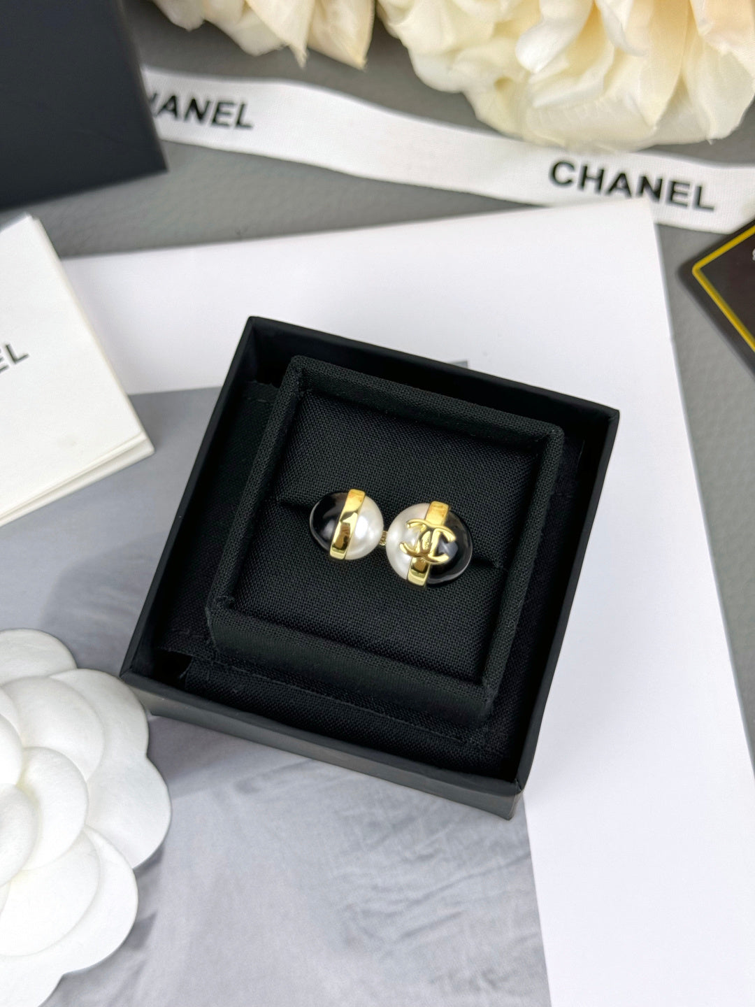 Open Ring with Contrasting Bead Ends