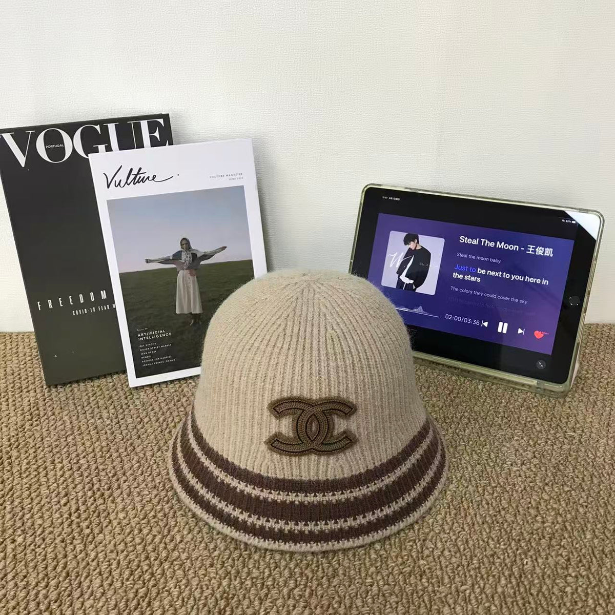 Crochet Bucket Hat with Contrast Stripes