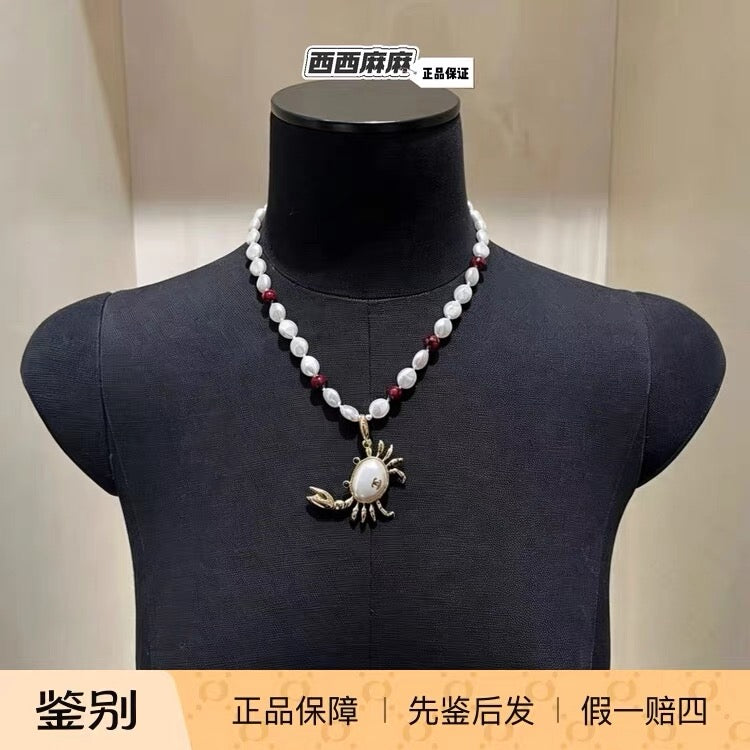 Pearl-Look Bead Necklace with Crab Pendant