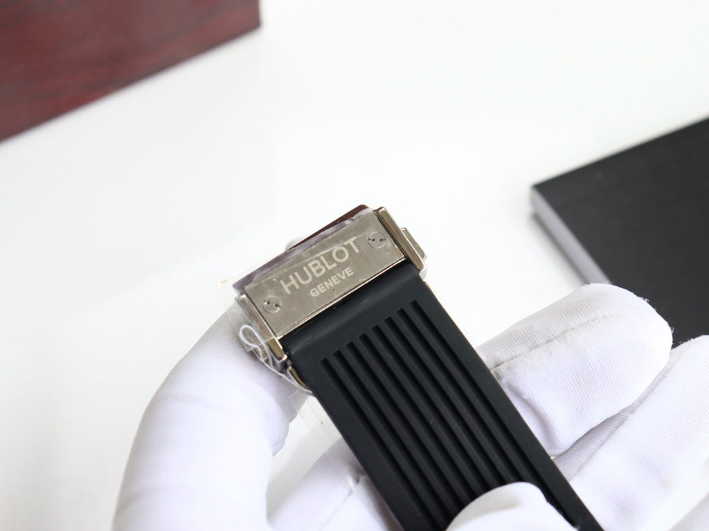 Watch detail
