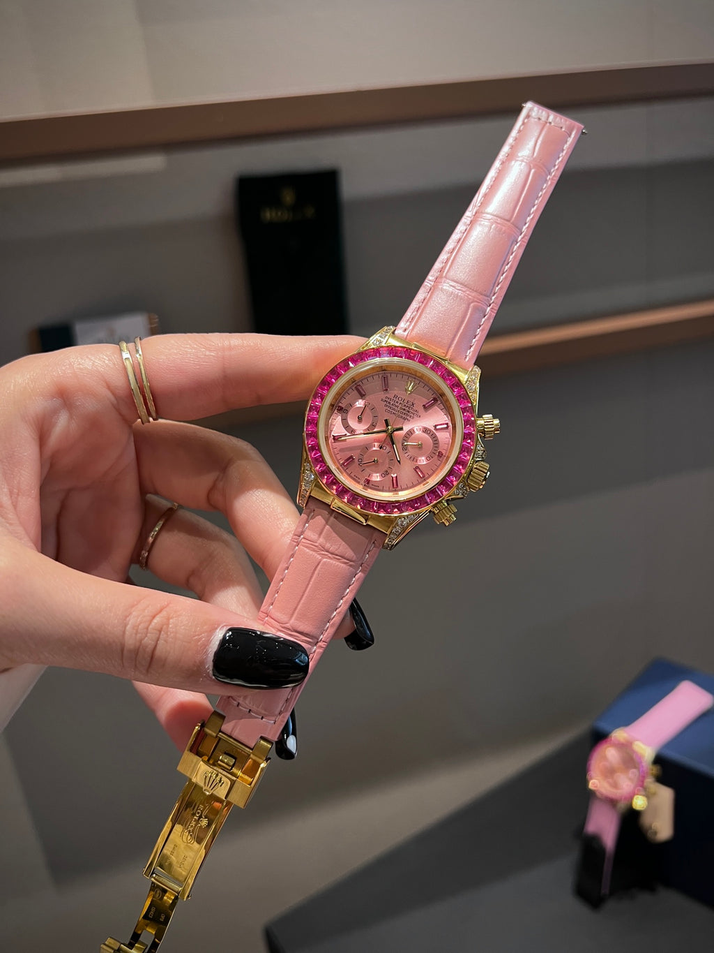 Watch detail