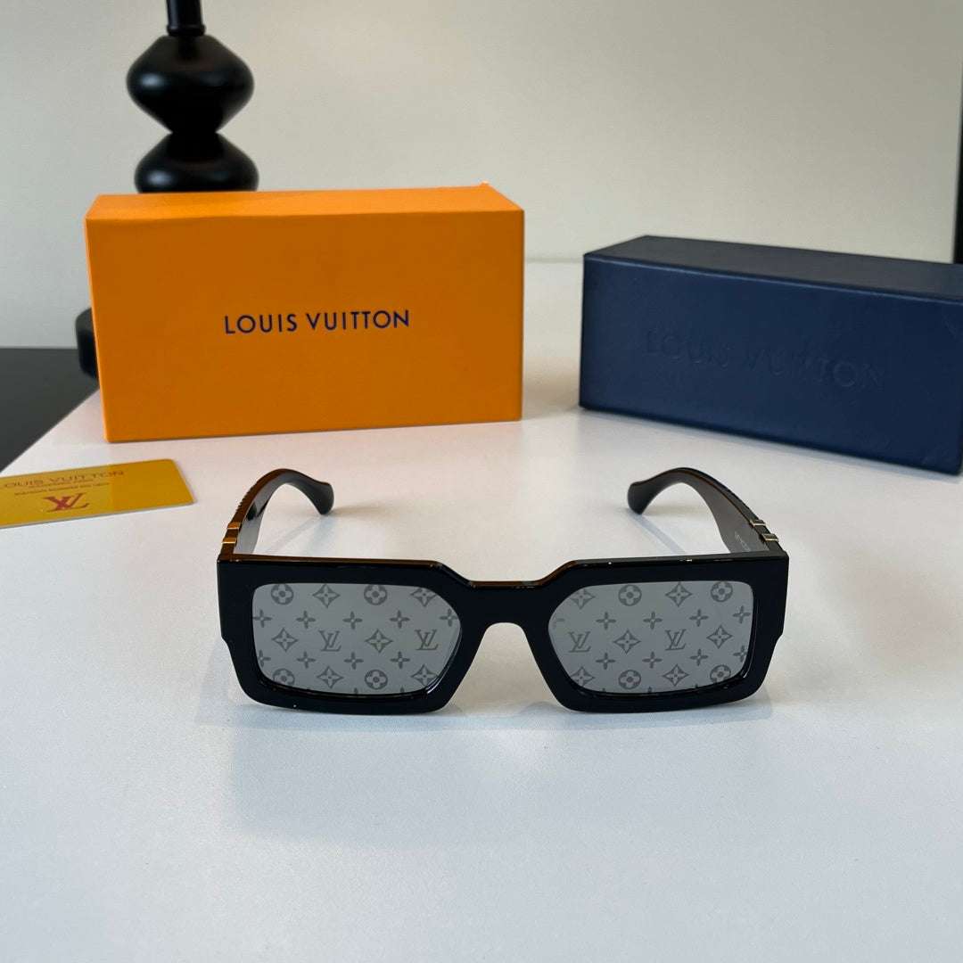 Eyewear product detail