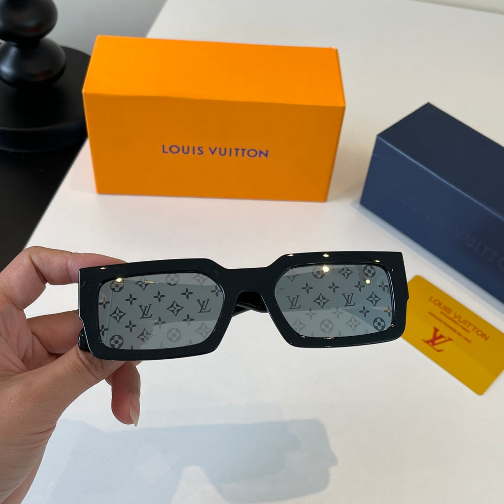 Eyewear product detail