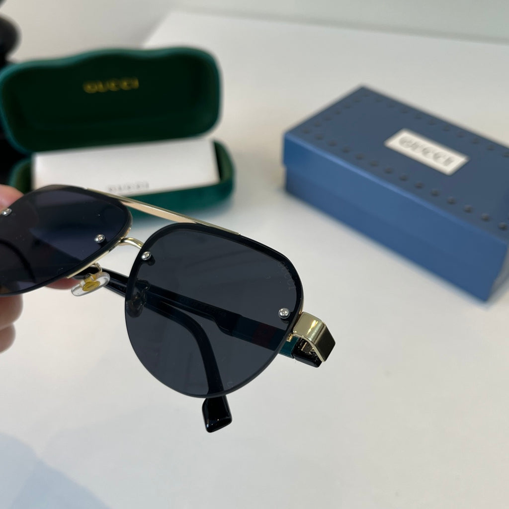 Eyewear product detail