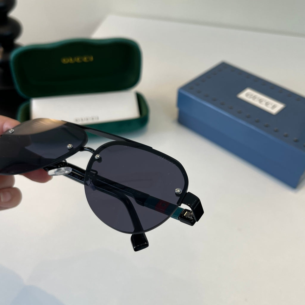 Eyewear product detail