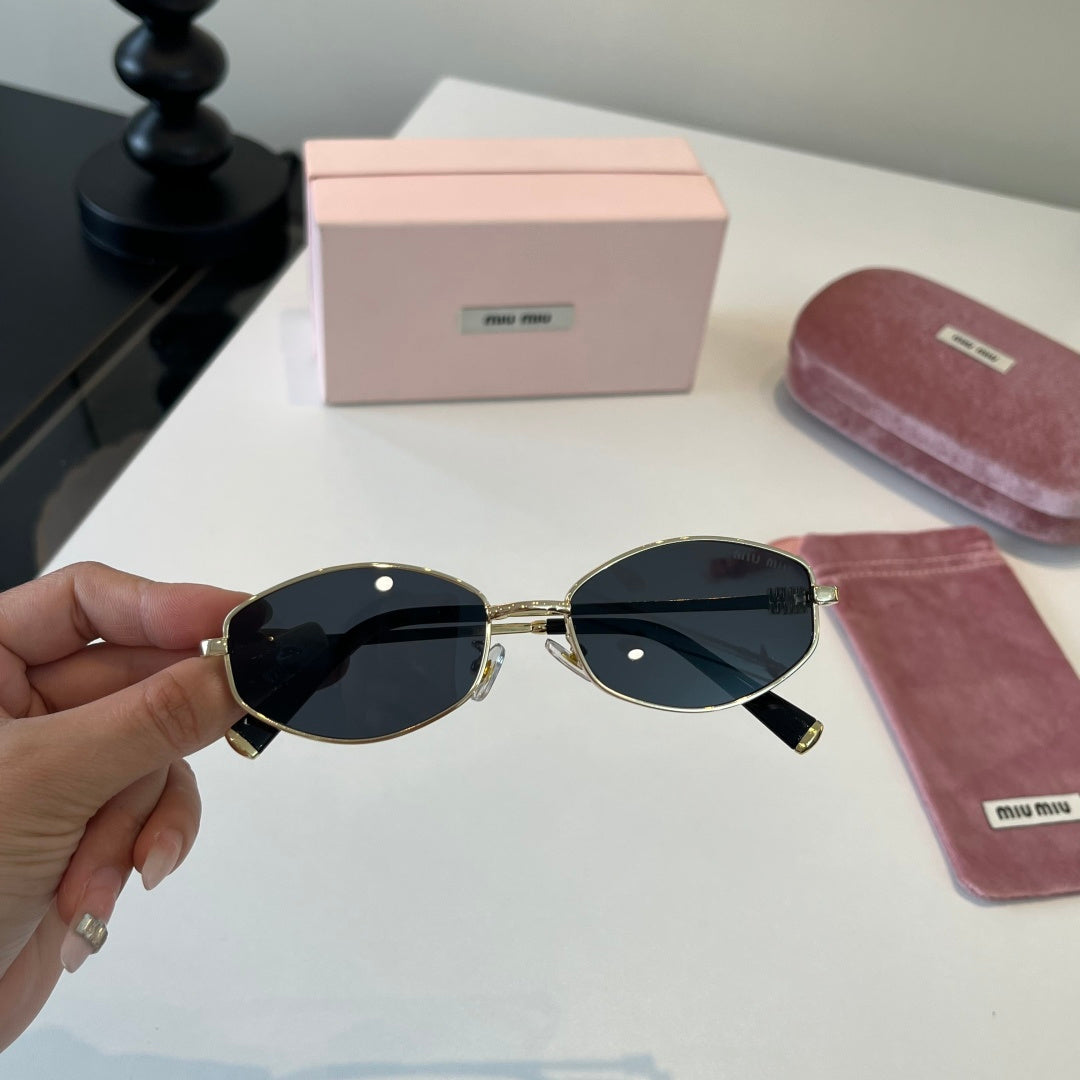 Eyewear product detail