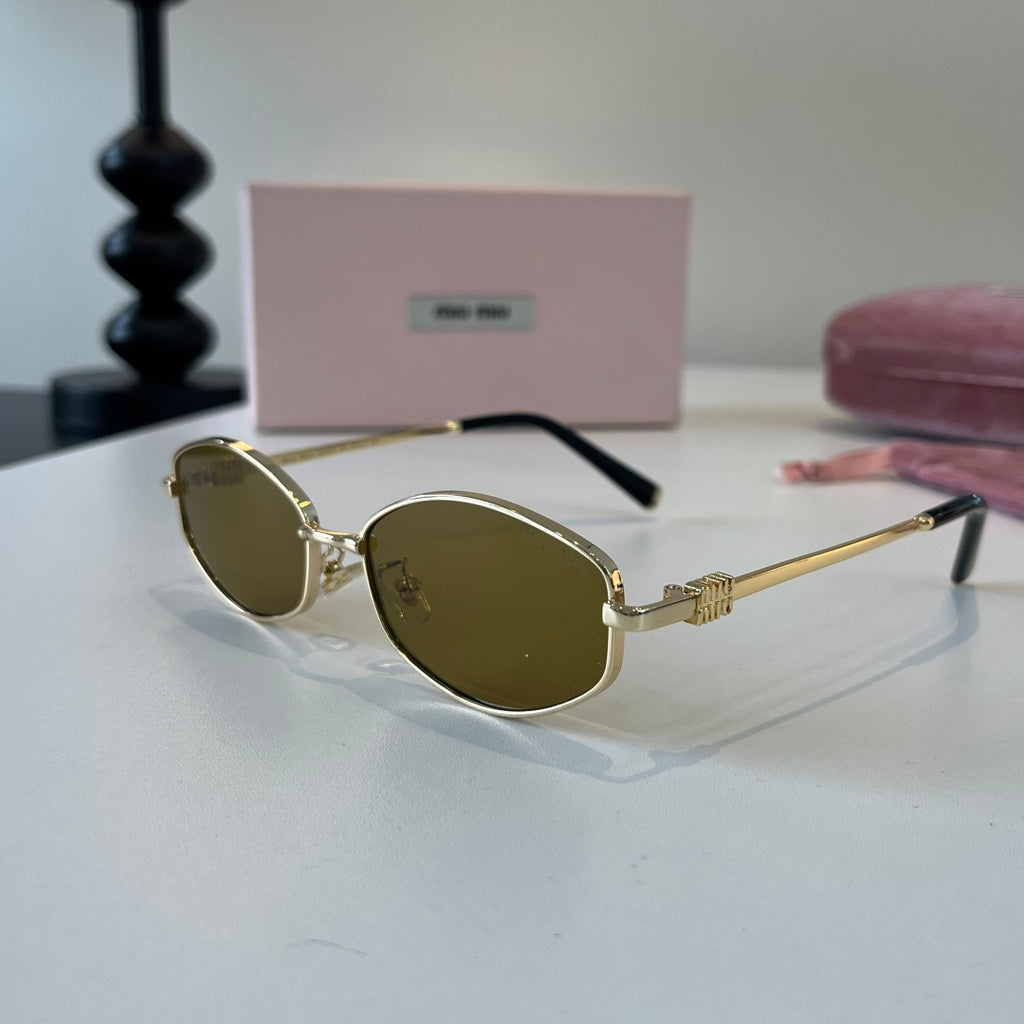 Eyewear product detail