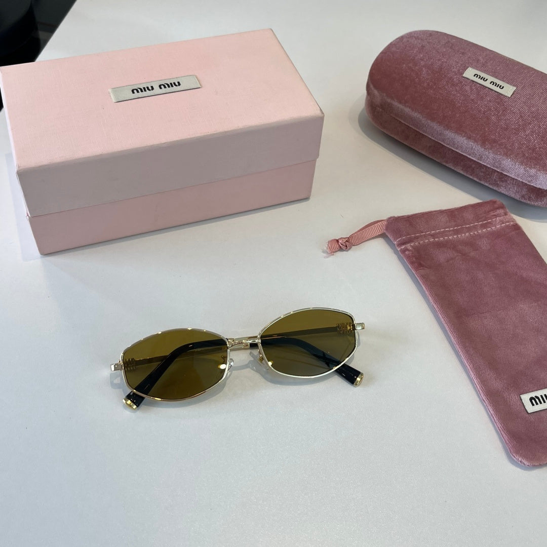 Eyewear product detail