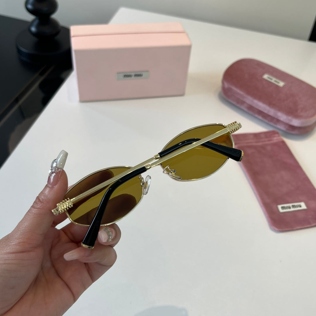 Eyewear product detail