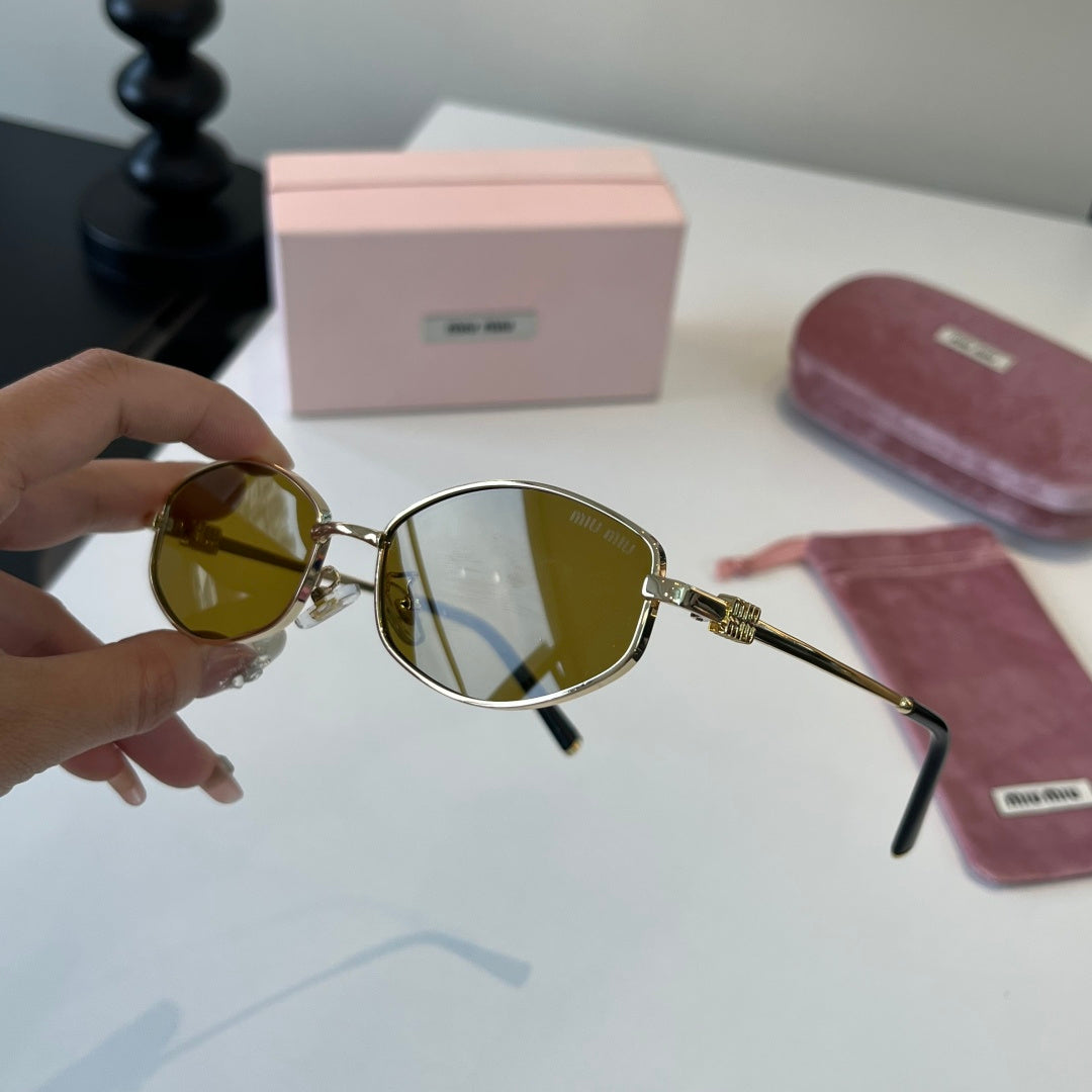Eyewear product detail