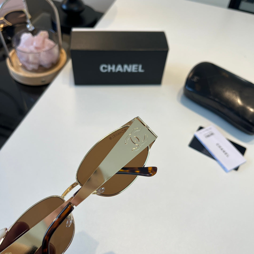 Eyewear product detail