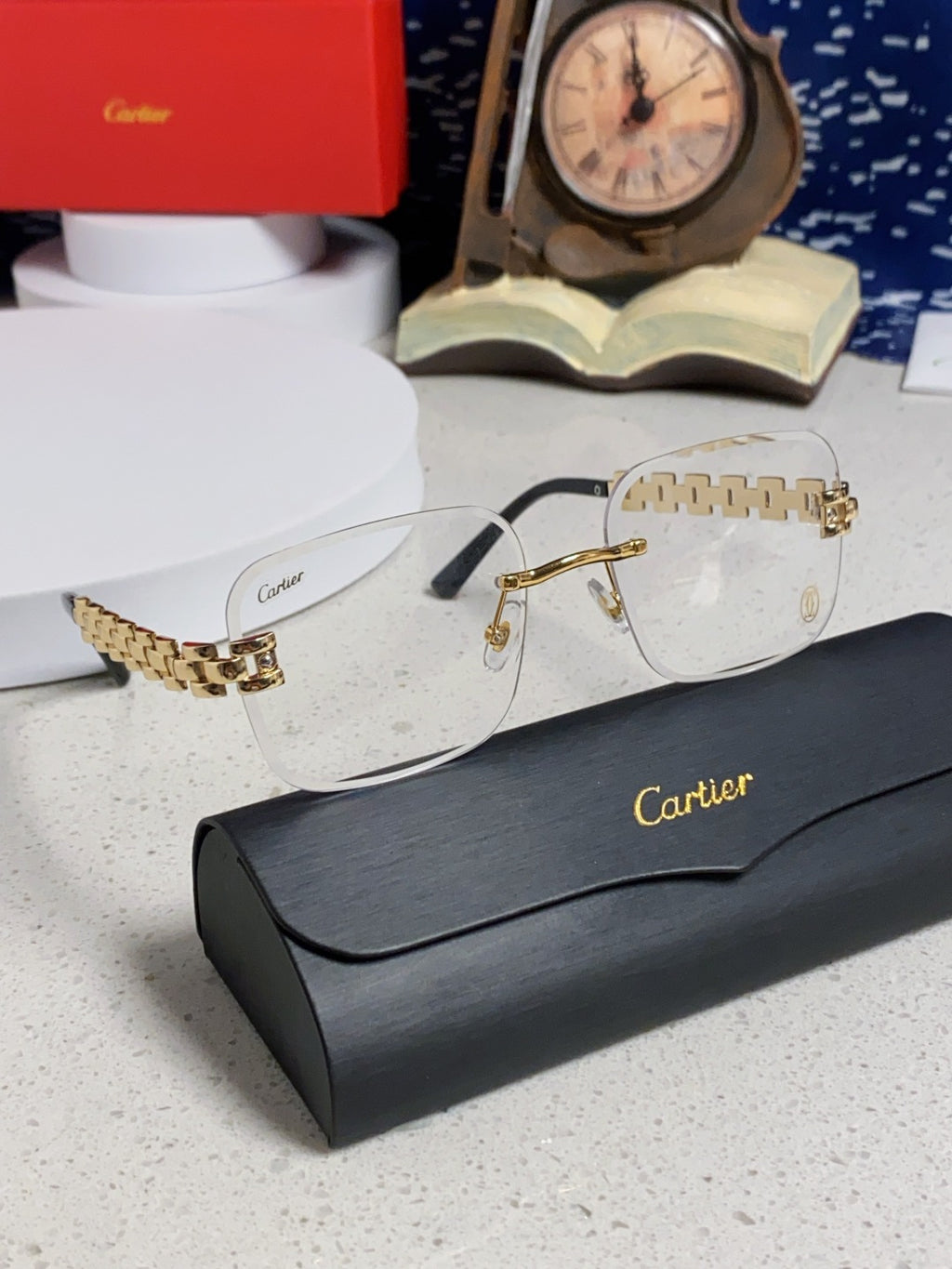 Eyewear product detail
