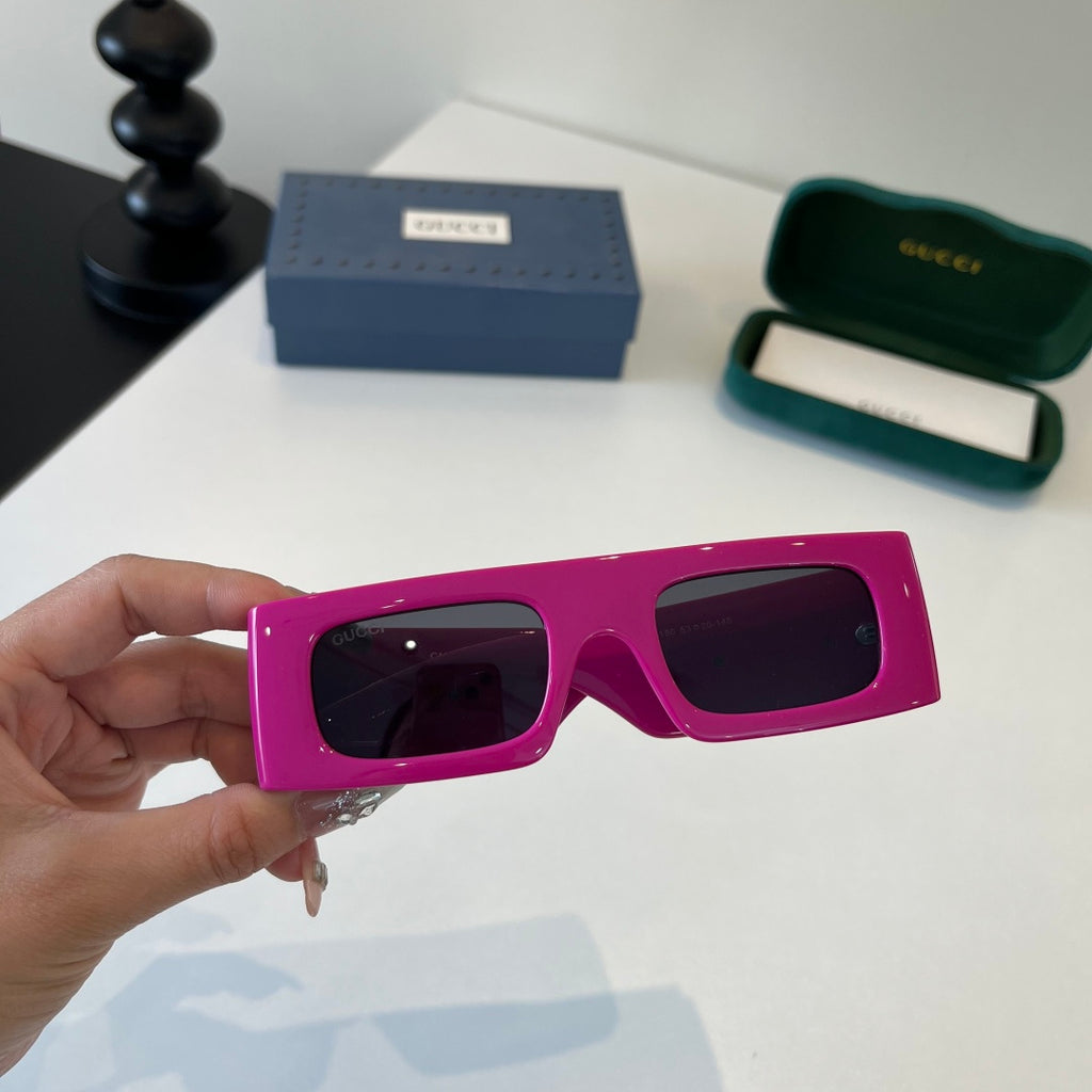 Eyewear product detail