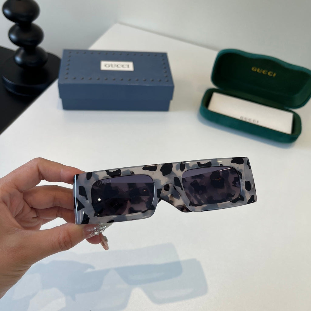 Eyewear product detail