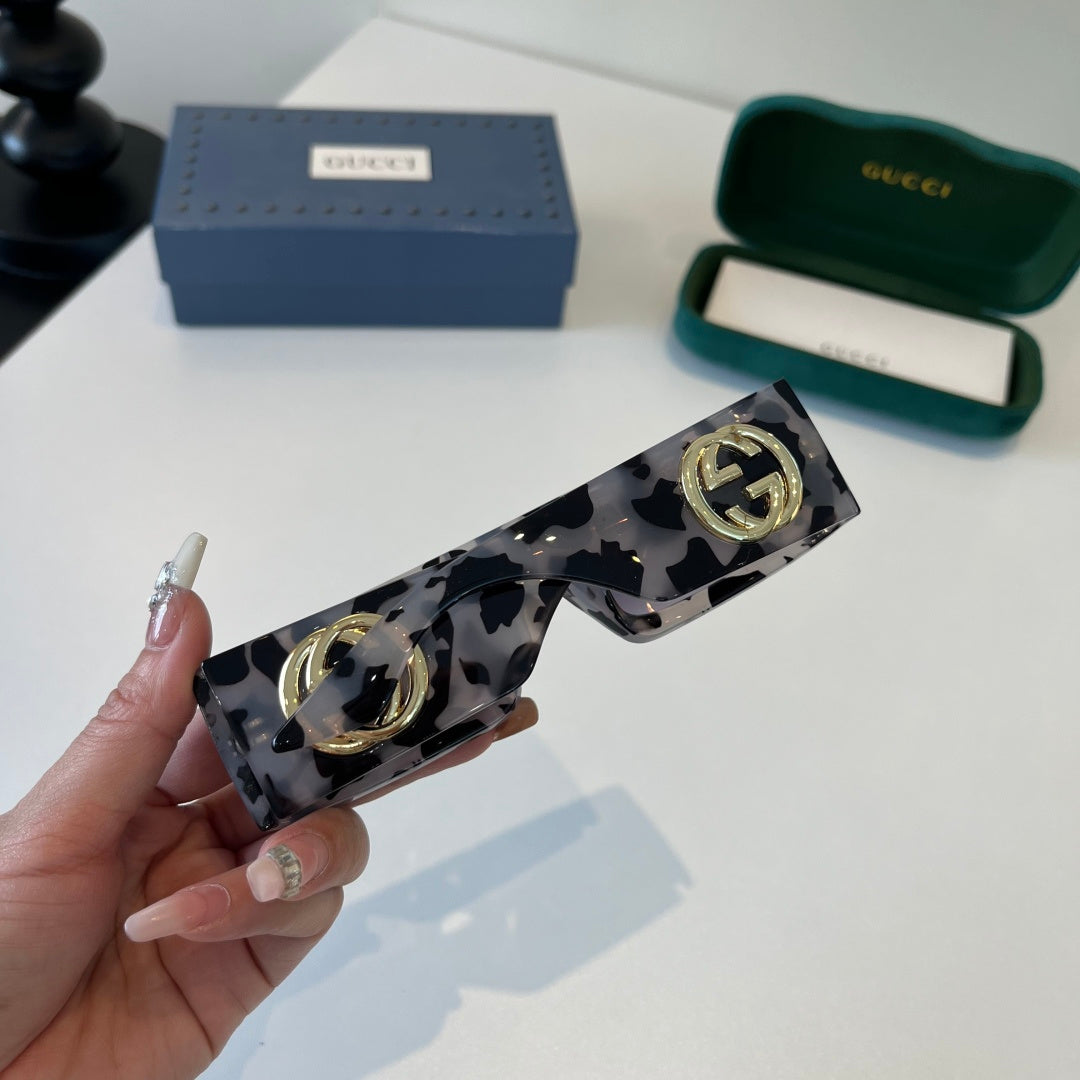 Eyewear product detail
