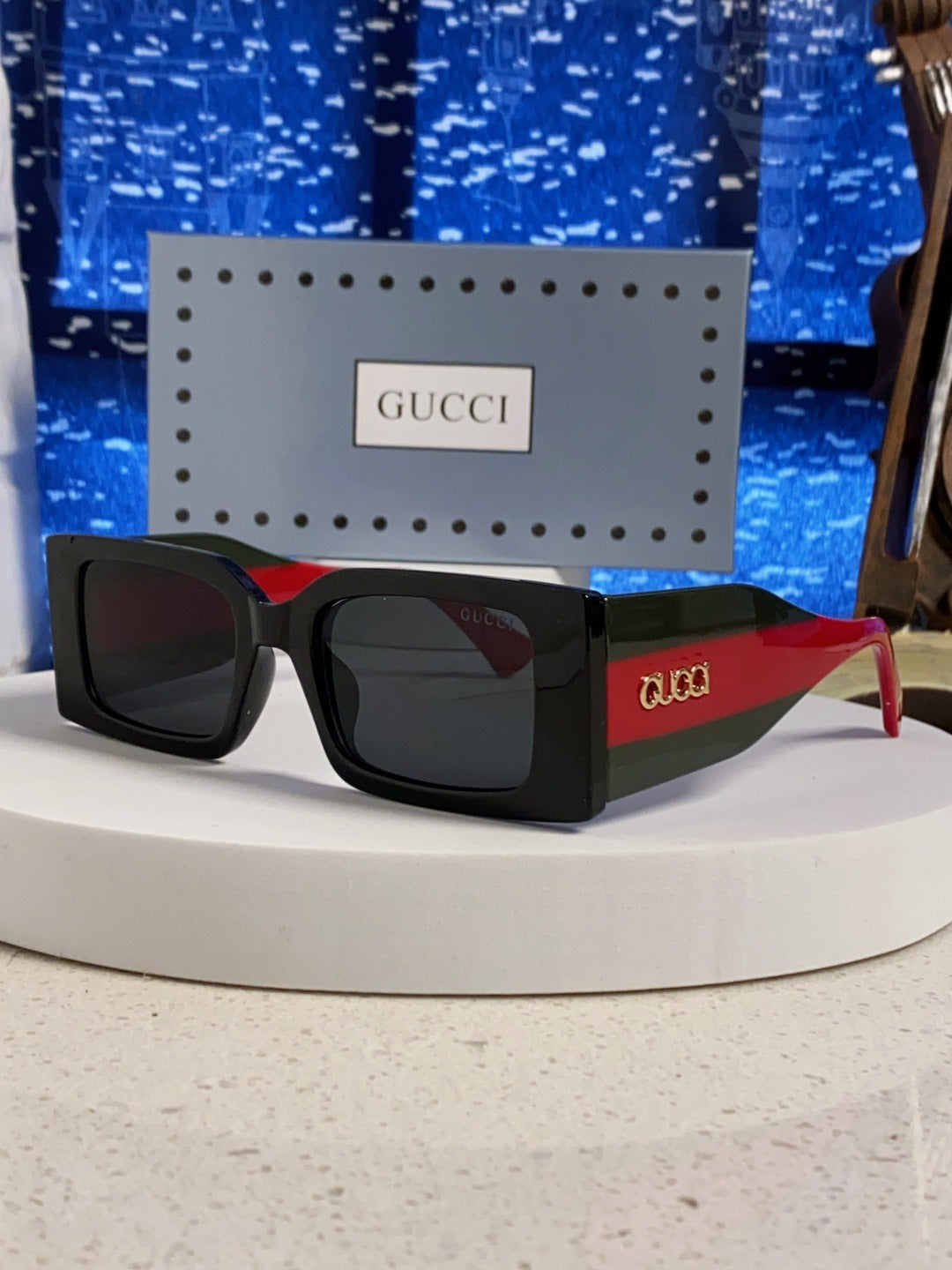 Eyewear product detail