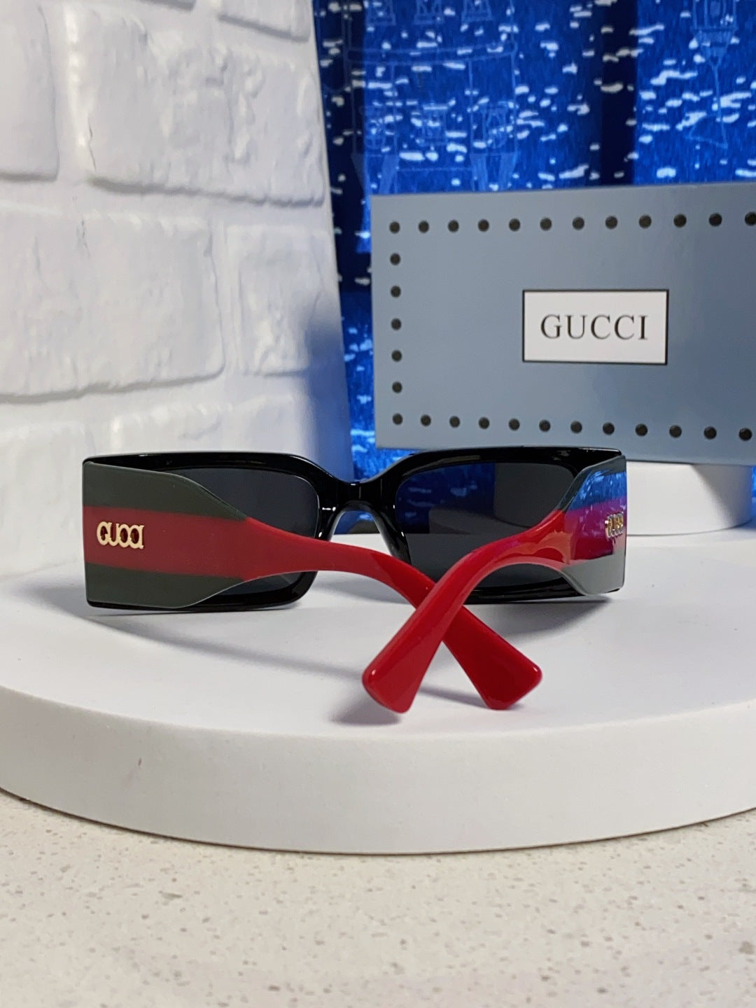 Eyewear product detail