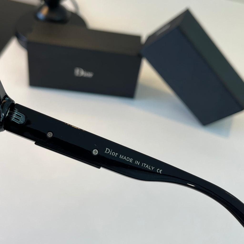 Eyewear product view