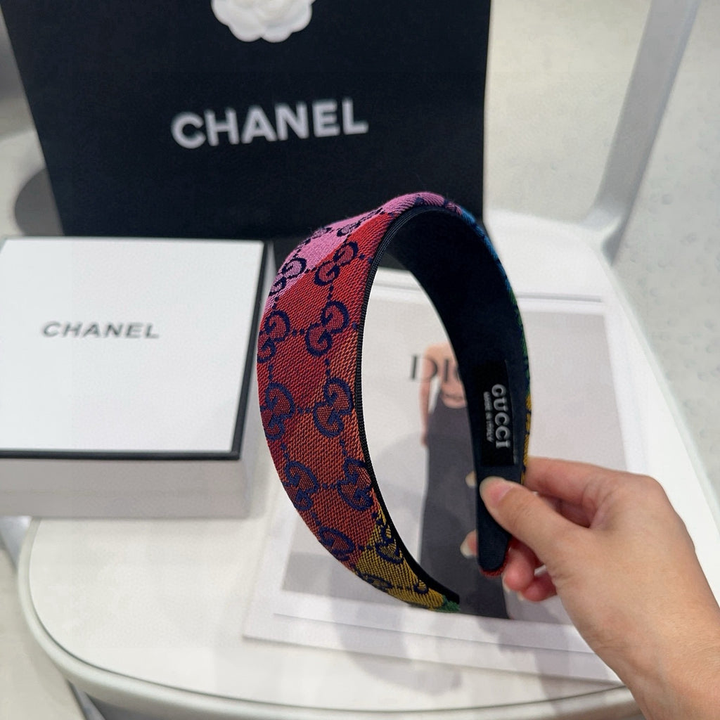 Hair accessory detail