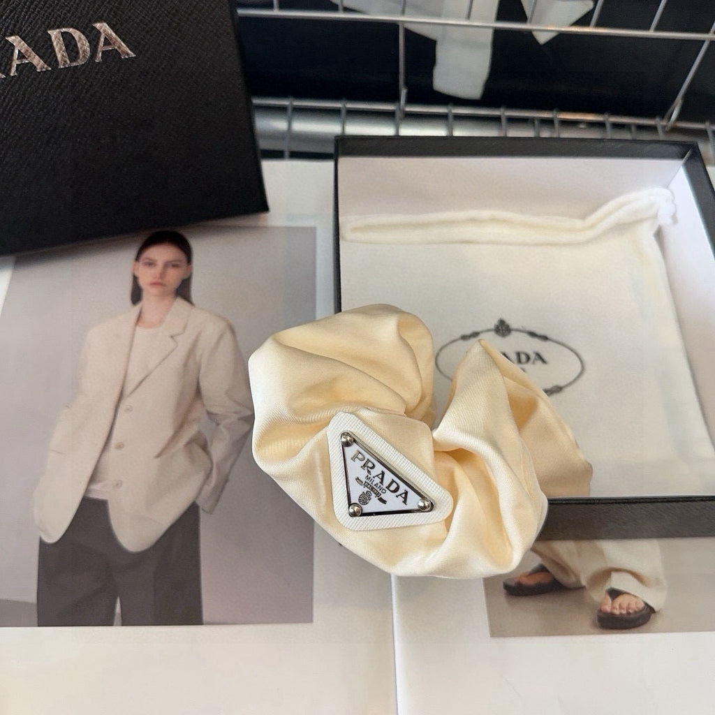 Hair accessory detail