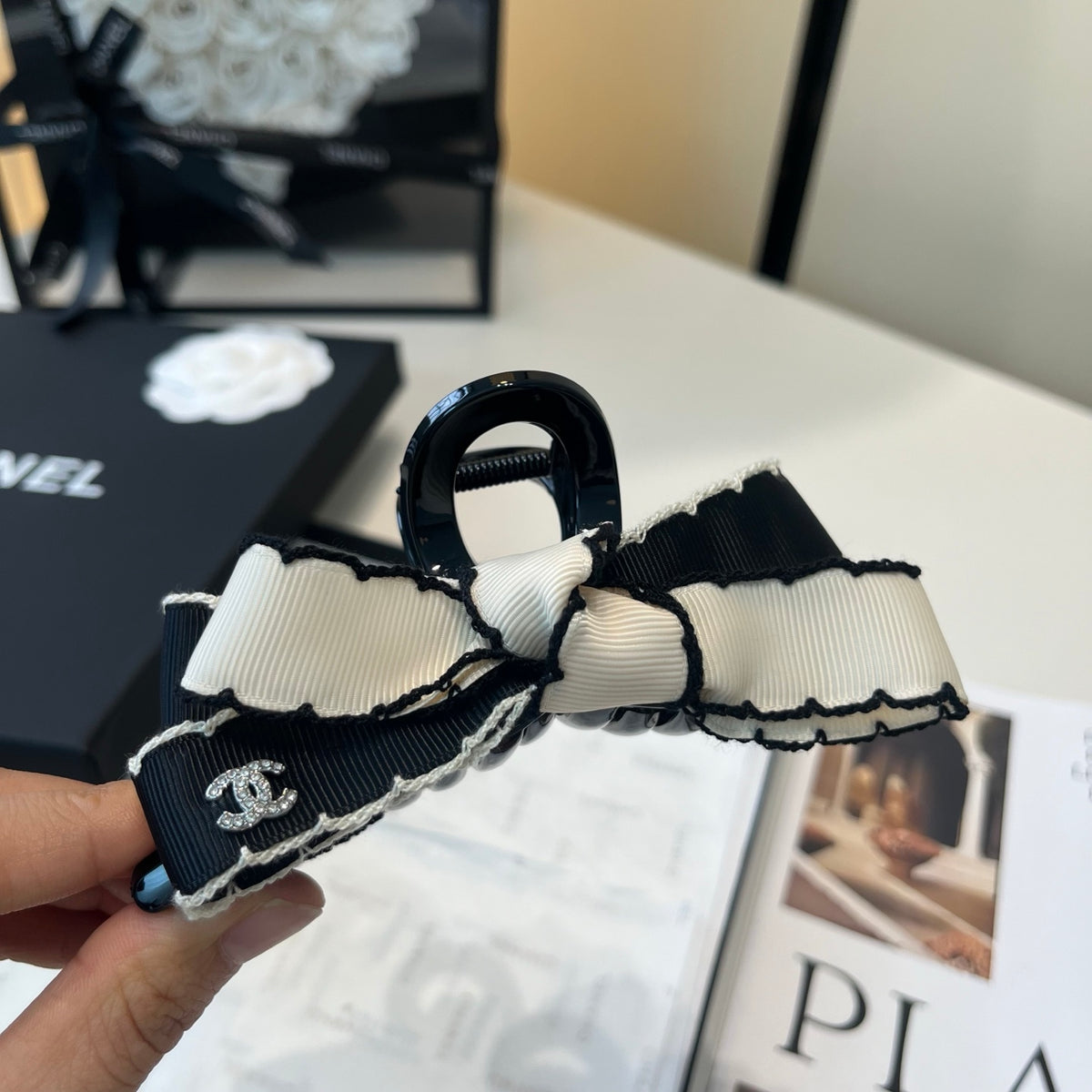 Hair accessory detail