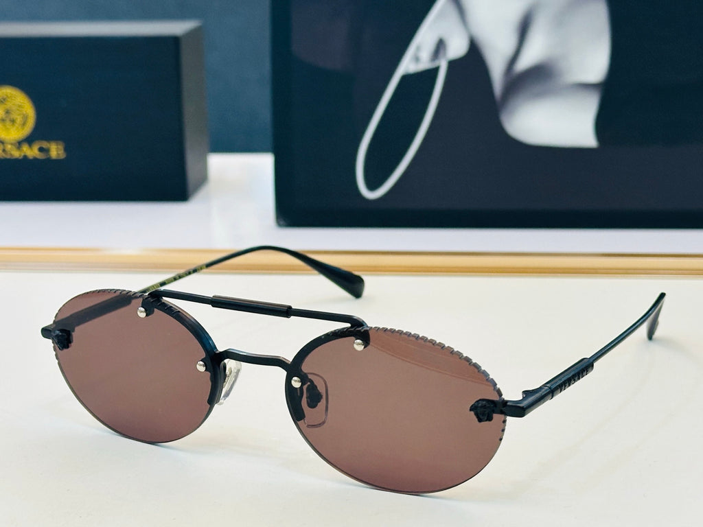 Round double-bridge sunglasses - view 3