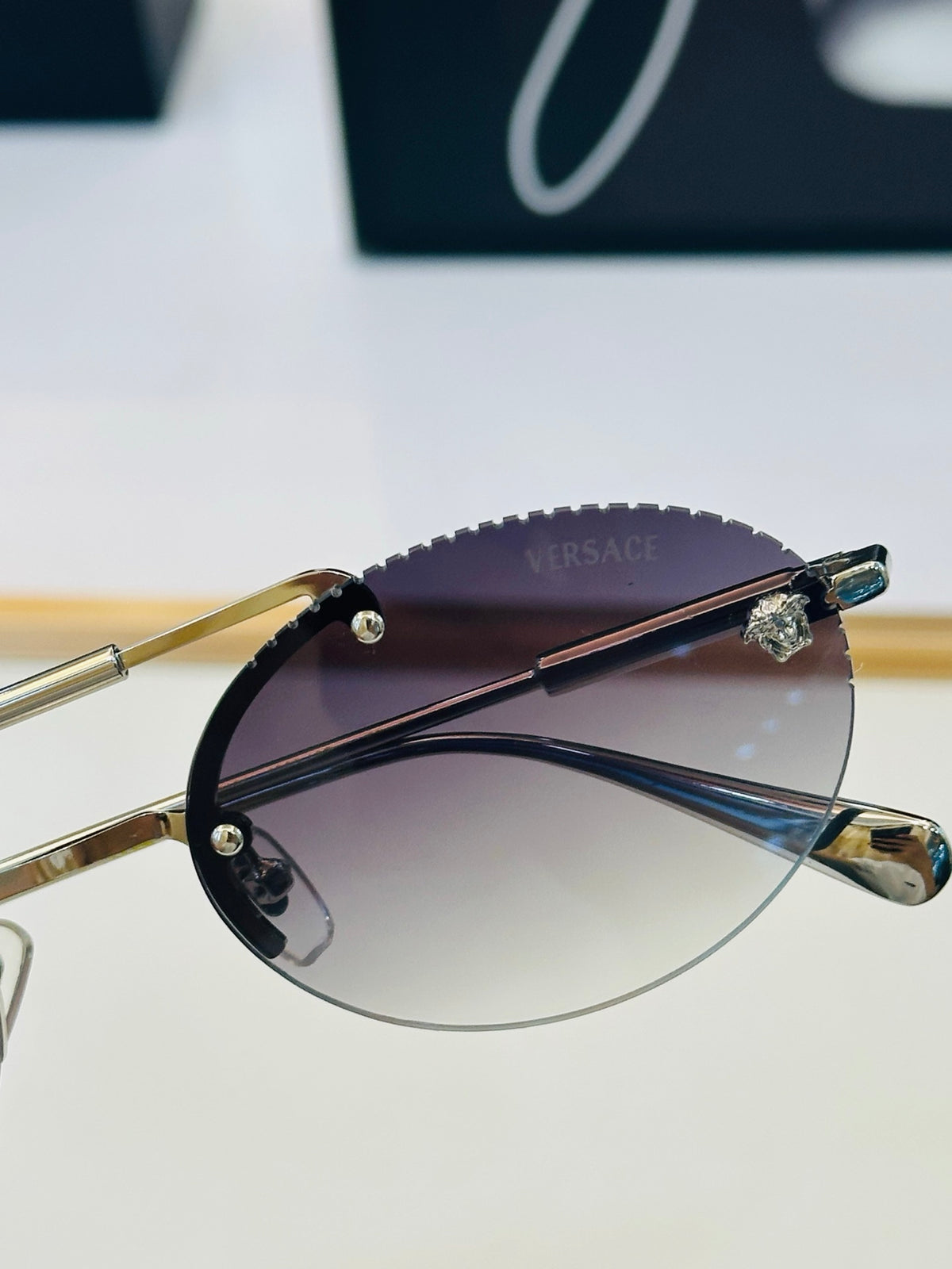 Round double-bridge sunglasses - view 7