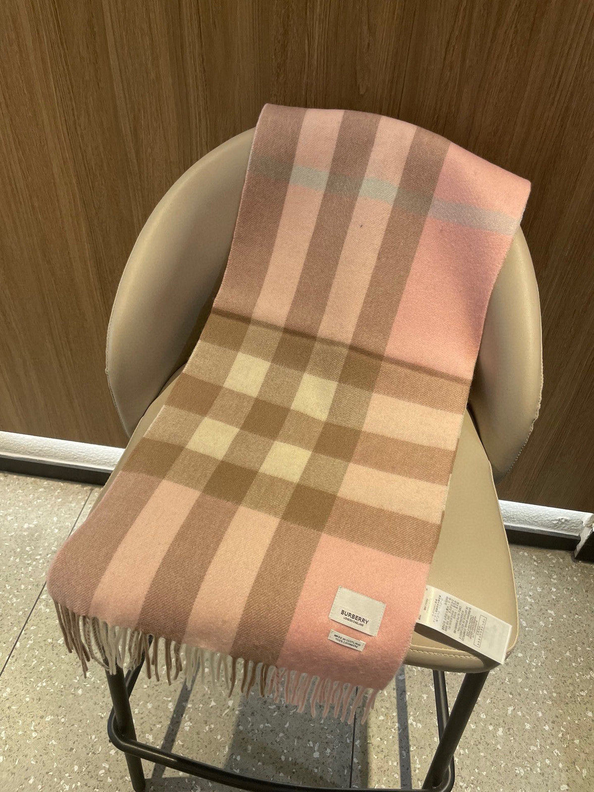 Scarf product detail