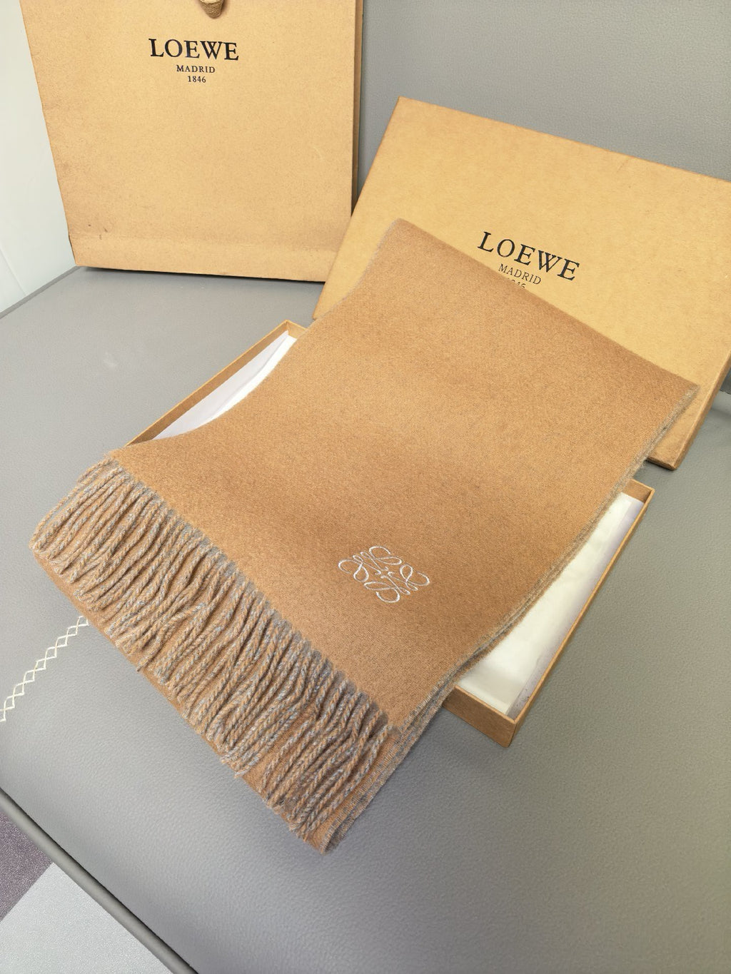 Scarf product detail