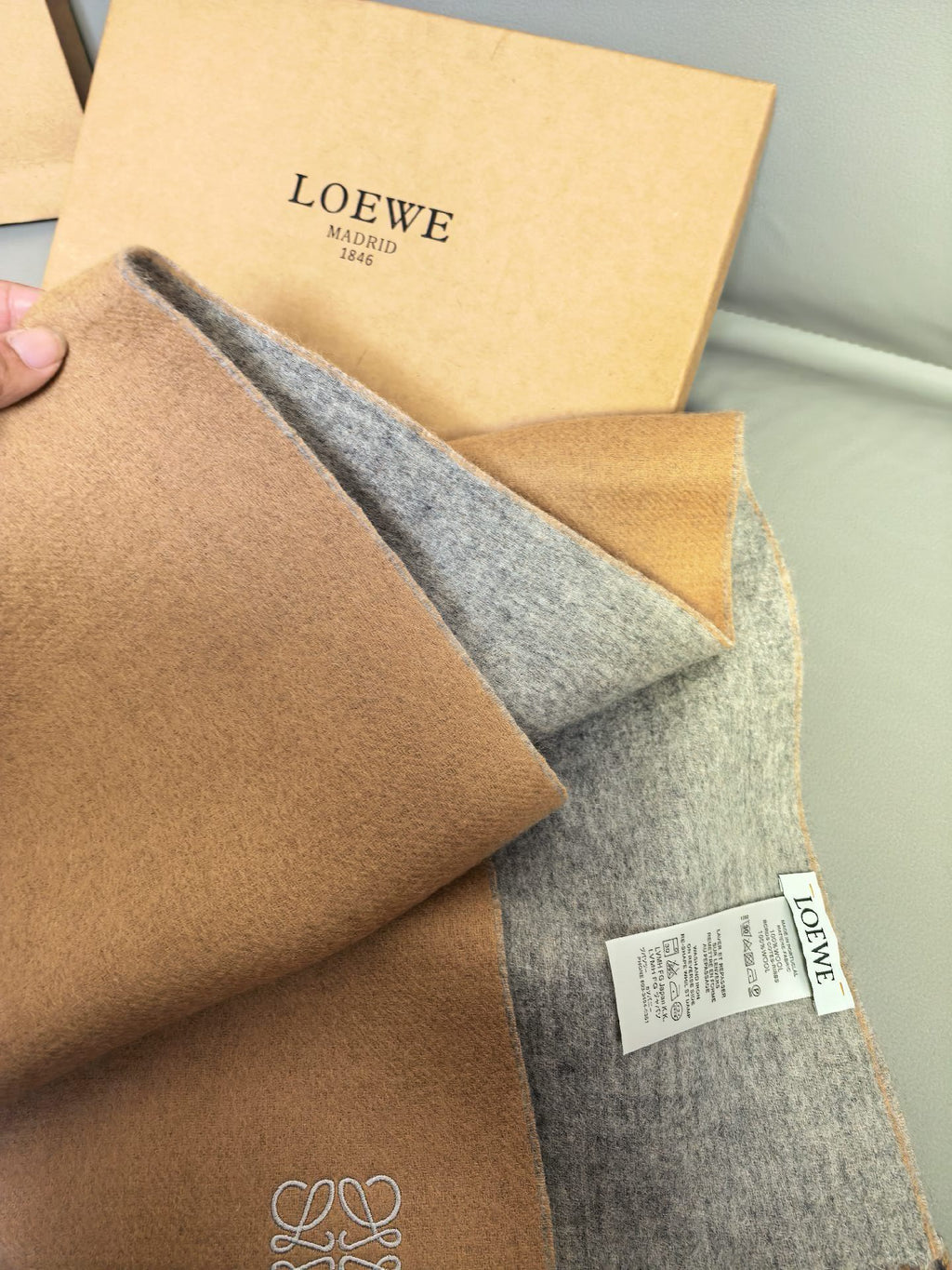 Scarf product detail