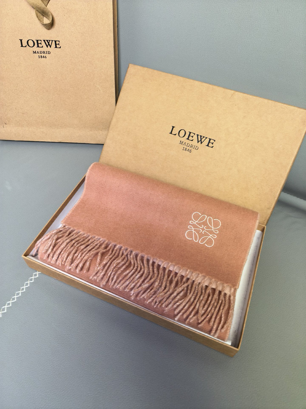 Scarf product detail