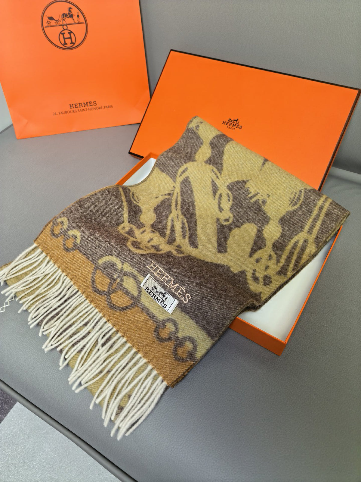 Scarf product detail