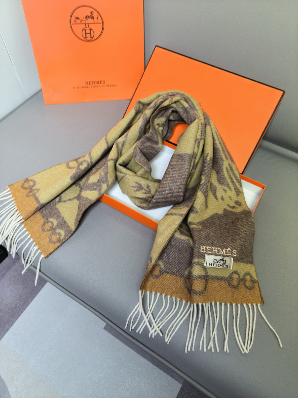 Scarf product detail