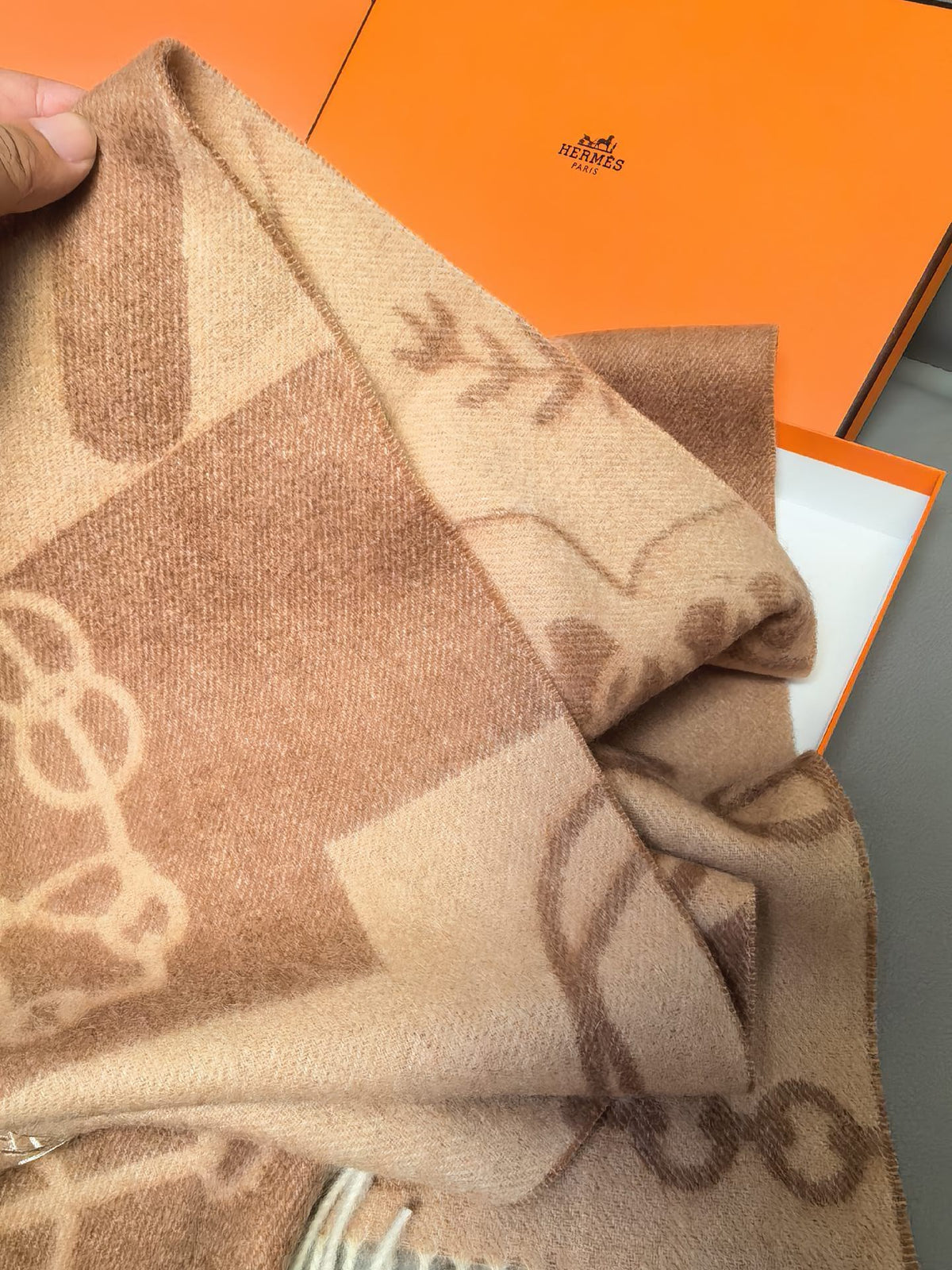 Scarf product detail
