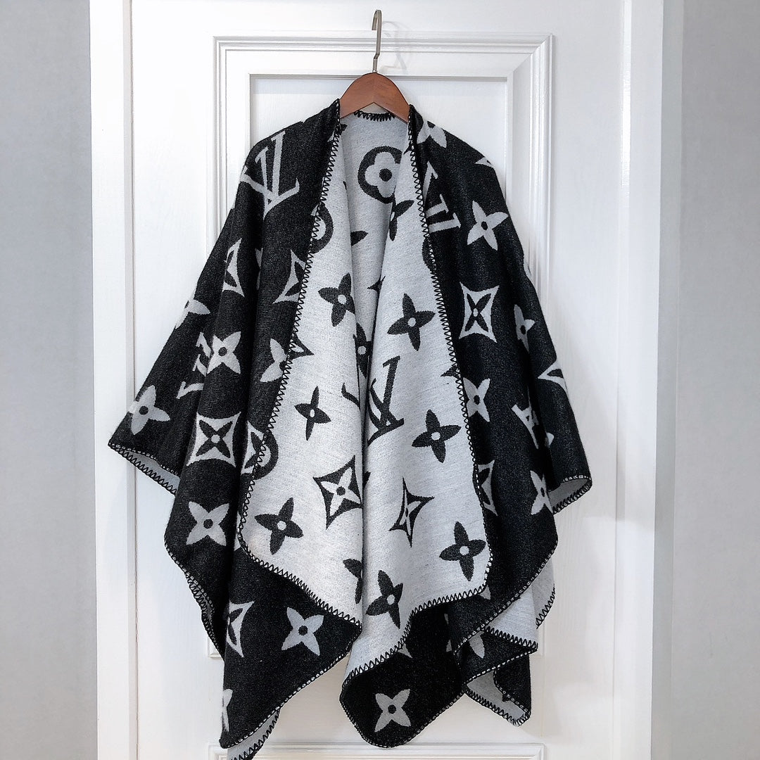 Scarf detail