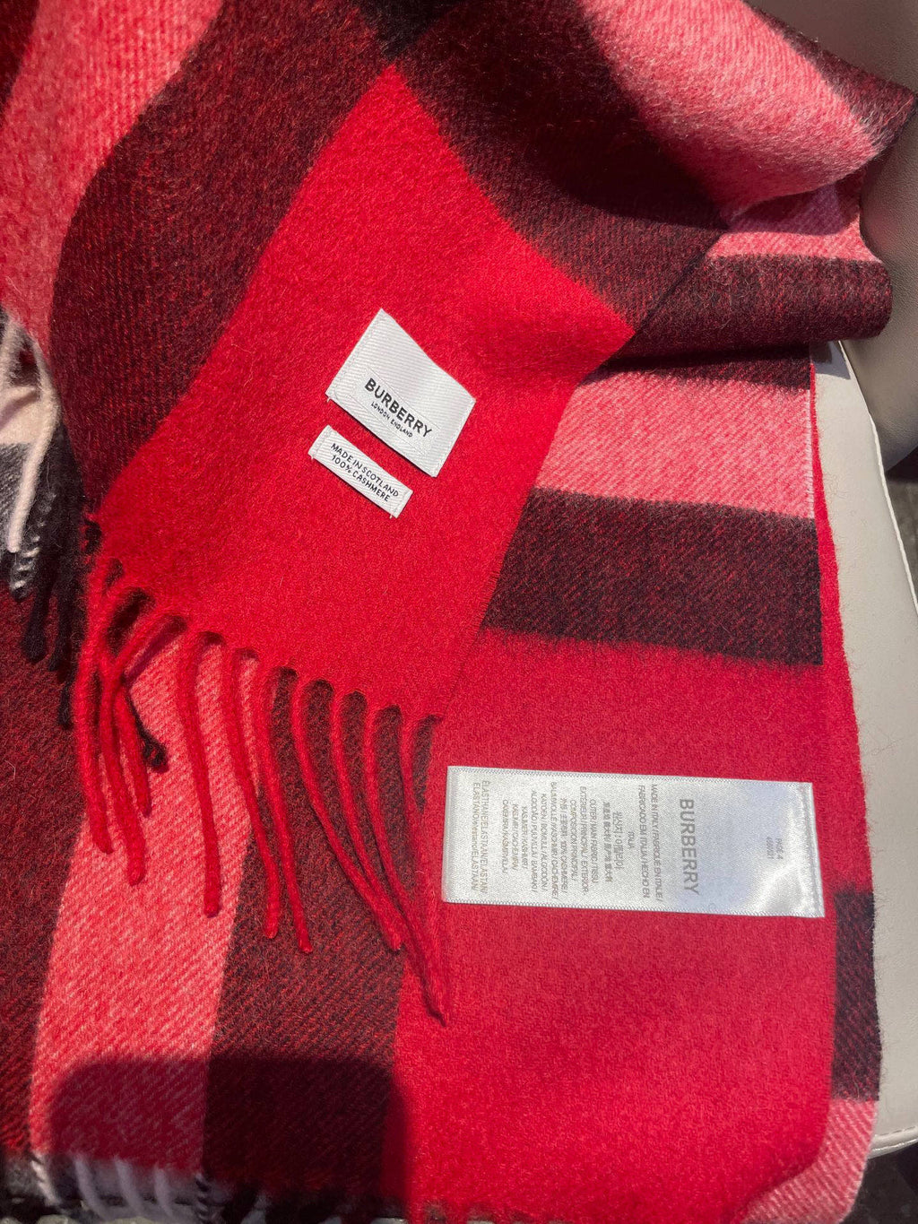 Scarf product detail